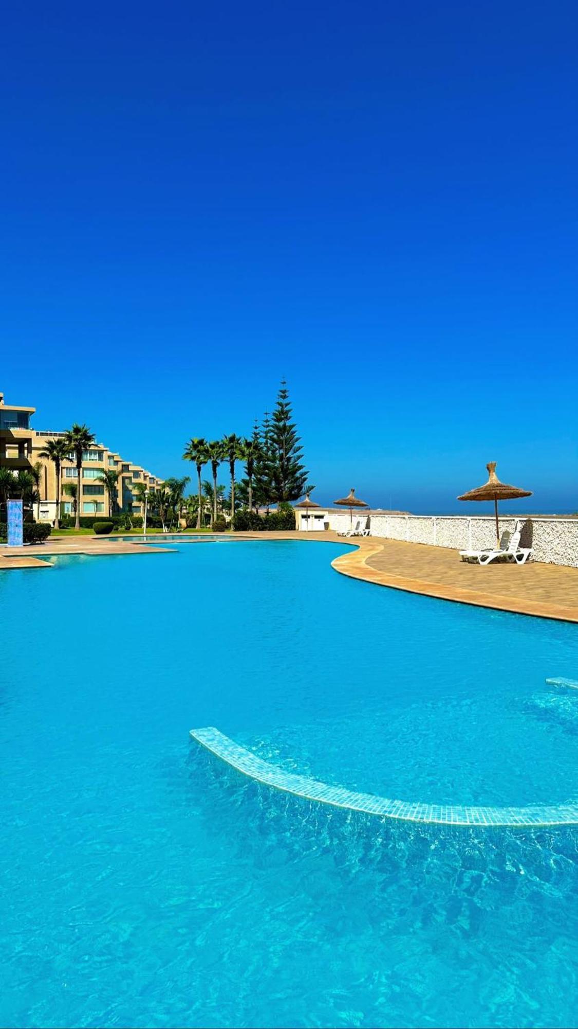 Cozy & Luxurious Apartment With Seaview Bouznika Bagian luar foto