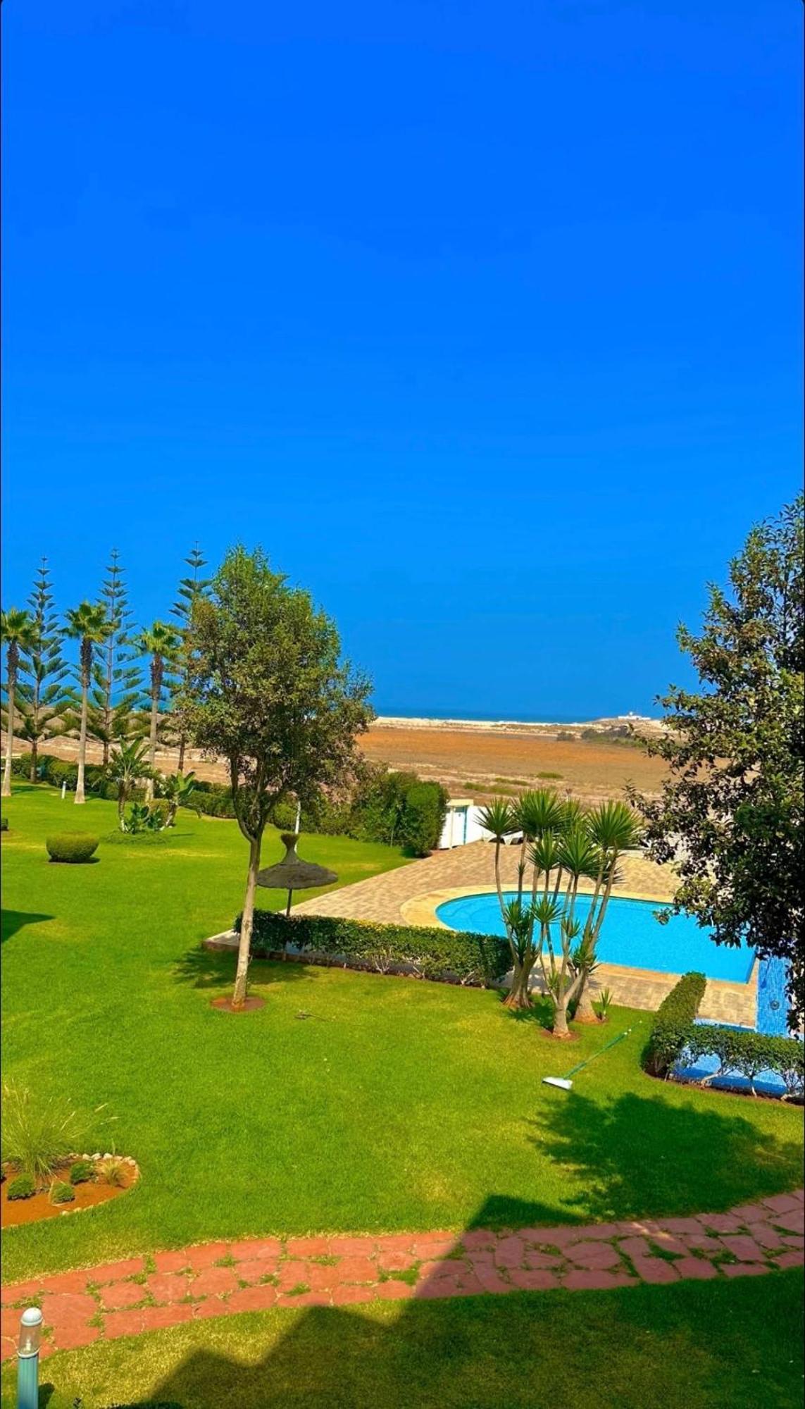 Cozy & Luxurious Apartment With Seaview Bouznika Bagian luar foto