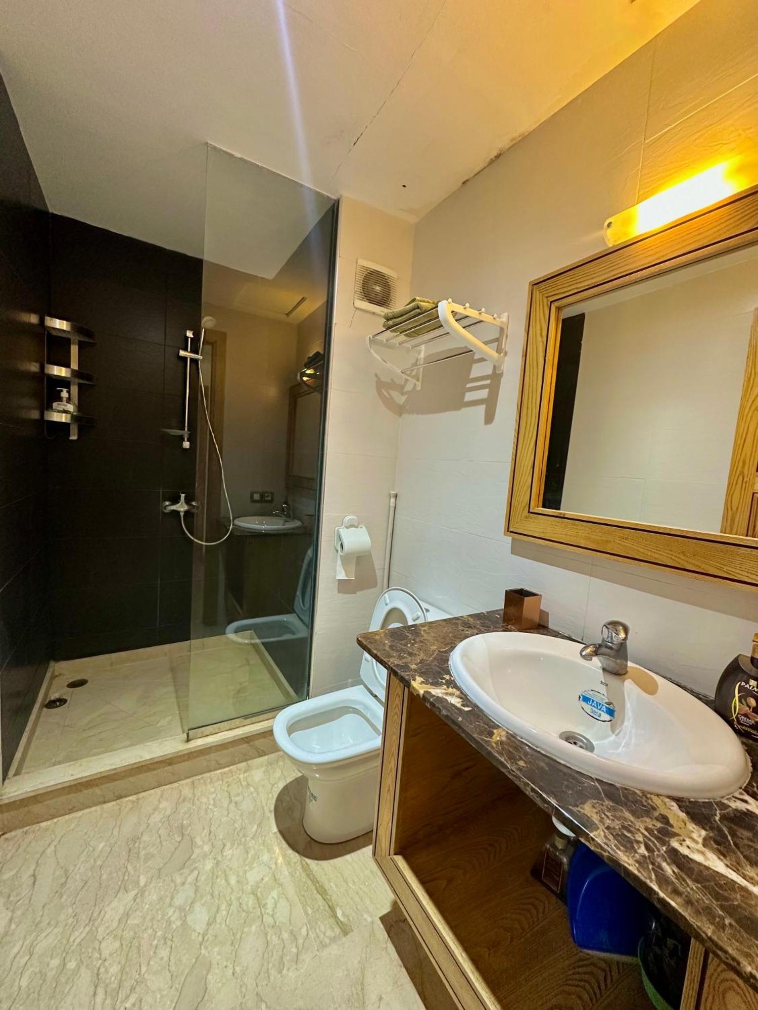 Cozy & Luxurious Apartment With Seaview Bouznika Bagian luar foto