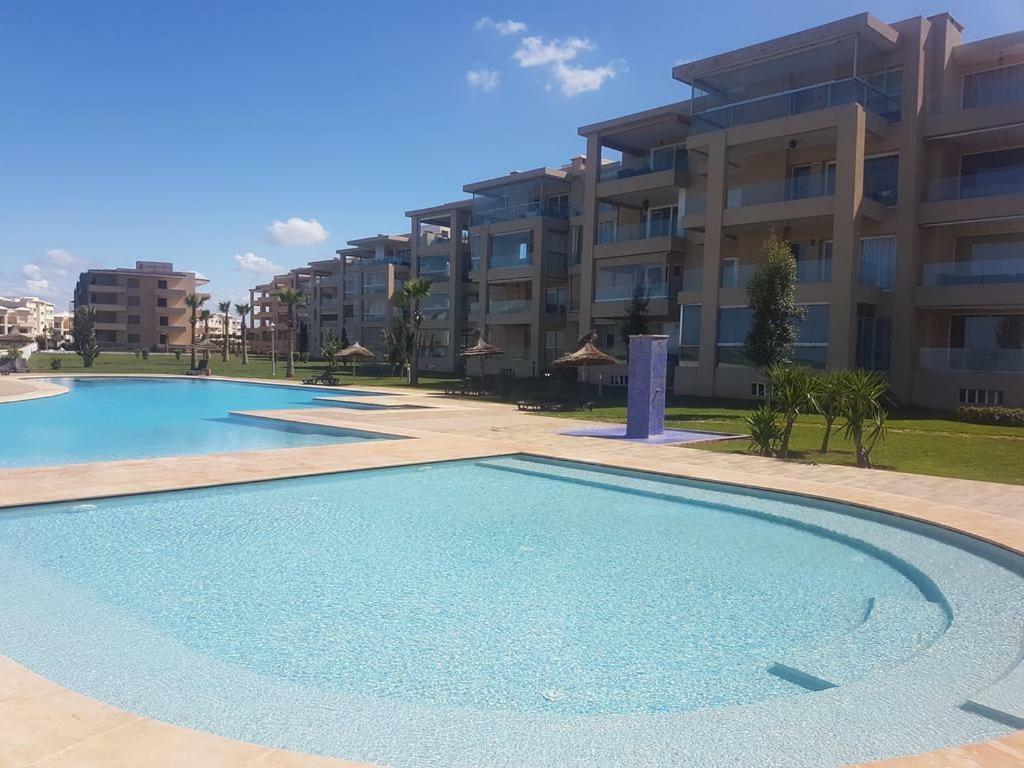Cozy & Luxurious Apartment With Seaview Bouznika Bagian luar foto